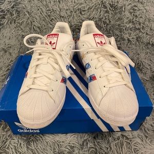 Adidas Superstar